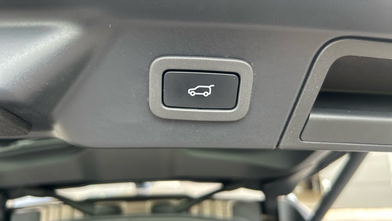 Land Rover Range Rover Velar 2.0 P250 SE 5dr Auto Petrol Estate